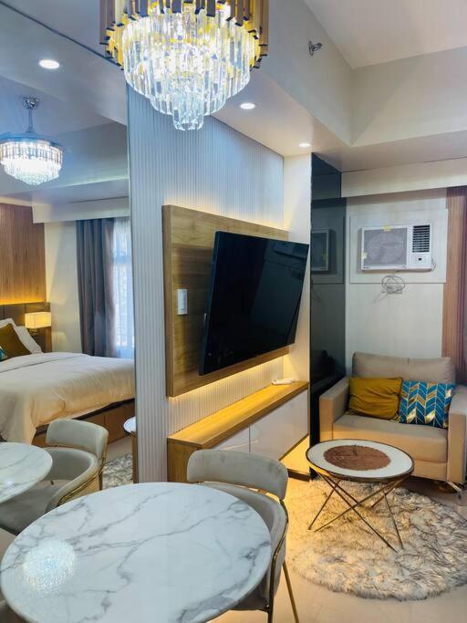 Marias Suite Near Manila Bay Free Use Of Pool Exterior foto